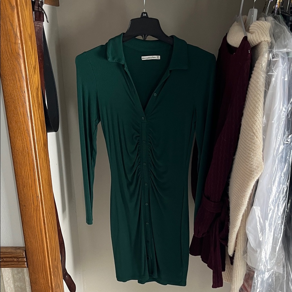 Green fitted dress
